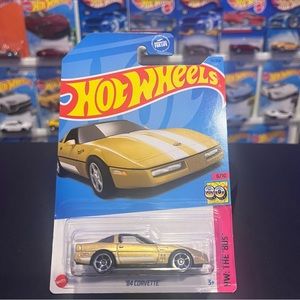 Hot Wheels '84 Corvette -  2023 HW The 80's VHTF